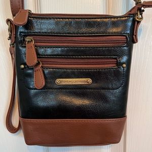 Stone Mountain Leather Crossbody bag *Black/Brown